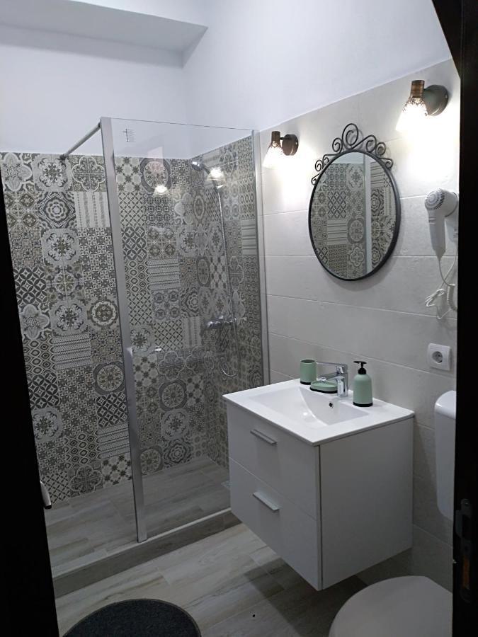 Casa Roka Apartman Ieşelniţa Kültér fotó